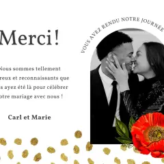 Texte remerciement mariage invités : Carl et Marie remercient leurs proches pour avoir rendu leur journée spéciale. Photo d'un couple heureux.