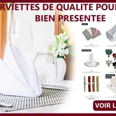 Serviettes de table de différentes tailles et styles, pour une table bien présentée.
