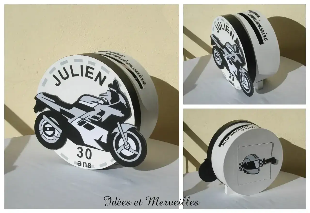 Urne moto personnalis&eacute;e pour les 30 ans de Julien, d&eacute;cor&eacute;e d'une moto sportive et d'un casque.